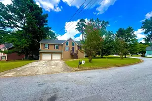 4425 Boulder Springs Cove, Ellenwood, GA 30294 - Photo 2