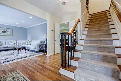 1293 Witham Drive, Dunwoody, GA 30338 - Photo 4