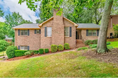 450 Battersea Drive, Lawrenceville, GA 30044 - Photo 4