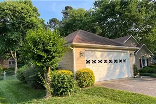 995 Old Spring Way, Sugar Hill, GA 30518 - Photo 4