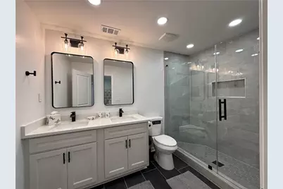 530 Park Valley Drive, Atlanta, GA 30318 - Photo 16