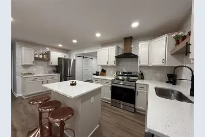 530 Park Valley Drive, Atlanta, GA 30318 - Photo 14