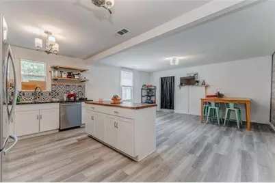 217 E Gibson Street E, Cedartown, GA 30125 - Photo 2