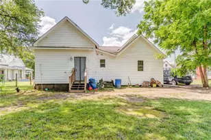 217 E Gibson Street E, Cedartown, GA 30125 - Photo 6