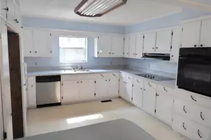 325 Watt St, Camilla, GA 31730 - Photo 4