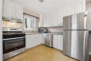 346 Carpenter Dr, Atlanta, GA 30328 - Photo 4
