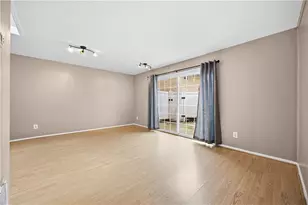 346 Carpenter Dr, Atlanta, GA 30328 - Photo 10