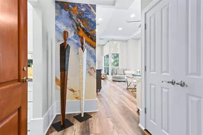 2881 Peachtree Road NE #605, Atlanta, GA 30305 - Photo 2