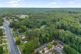 1353 Harbins Ridge Dr, Norcross, GA 30093 - Photo 4