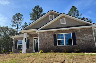 584 Walnut Crk Pkwy, Pendergrass, GA 30567 - Photo 2