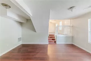 2123 Lown Farm Ln, Lithonia, GA 30058 - Photo 16