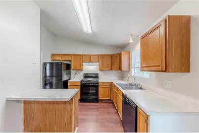 2123 Lown Farm Lane, Lithonia, GA 30058 - Photo 12