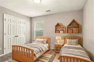 4611 Raven Wood Loop, Union City, GA 30291 - Photo 6