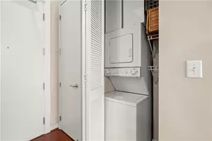 711 Cosmopolitan Dr NE, Atlanta, GA 30324 - Photo 22