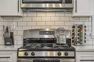 1507 Lively Ridge Rd, Atlanta, GA 30329 - Photo 6