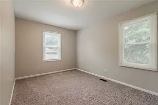 3633 Bunker Hill Dr SW, Atlanta, GA 30331 - Photo 22