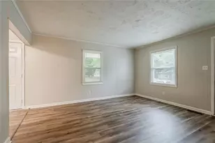 3633 Bunker Hill Dr SW, Atlanta, GA 30331 - Photo 14