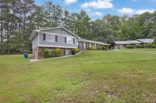 135 Melanie Ct, Atlanta, GA 30349 - Photo 2