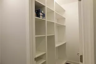 330 La Perla Dr, Sugar Hill, GA 30518 - Photo 10