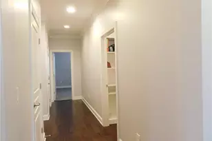 330 La Perla Dr, Sugar Hill, GA 30518 - Photo 8