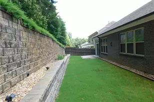 330 La Perla Dr, Sugar Hill, GA 30518 - Photo 40