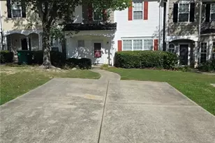 6076 Camden Forrest Dr, Riverdale, GA 30296 - Photo 2