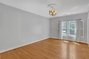 5015 Shadow Path Ln SW, Lilburn, GA 30047 - Photo 8