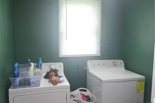 303 Carleeta St, Barnesville, GA 30204 - Photo 28