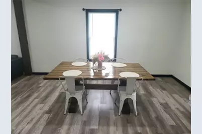 303 Carleeta Street, Barnesville, GA 30204 - Photo 6