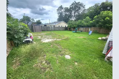 303 Carleeta Street, Barnesville, GA 30204 - Photo 32