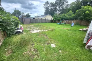 303 Carleeta St, Barnesville, GA 30204 - Photo 32