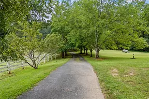 1044 Hutchings Mountain Rd, Rockmart, GA 30153 - Photo 18