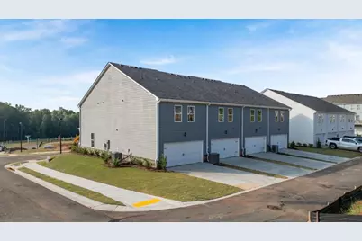 6745 Leigh Street, Flowery Branch, GA 30542 - Photo 4