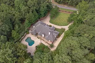 2431 Rabbit Farm Cir, Loganville, GA 30052 - Photo 4