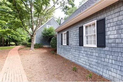 8205 Innsbruck Drive, Atlanta, GA 30350 - Photo 4