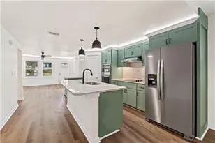 2245 Nelms Dr SW, Atlanta, GA 30315 - Photo 2