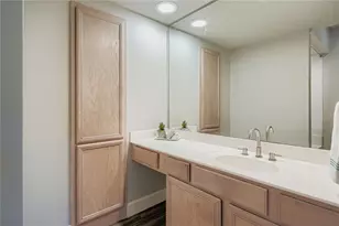 3777 Peachtree Rd NE, Atlanta, GA 30319 - Photo 24