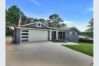 5521 Joeclay Drive, Stone Mountain, GA 30088 - Photo 2