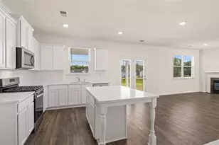 2918 Champions Way, Loganville, GA 30052 - Photo 18