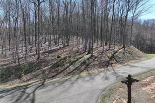 180 Trailwood Dr, Ellijay, GA 30536 - Photo 1