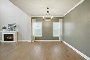 127 Crest Brooke Dr, Canton, GA 30115 - Photo 8