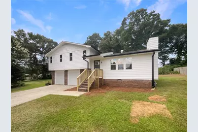 105 Woodbine Drive, Carrollton, GA 30117 - Photo 1