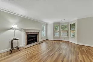 110 Great Oaks Ln, Roswell, GA 30075 - Photo 8