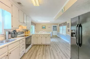 381 Willowwind Dr, Loganville, GA 30052 - Photo 4