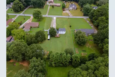 381 Willowwind Drive, Loganville, GA 30052 - Photo 10