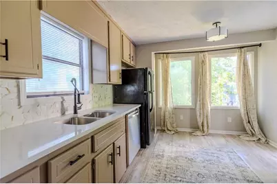 123 Williamsburg Lane, Woodstock, GA 30189 - Photo 14