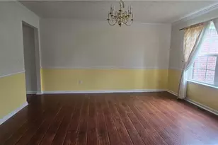 3811 Roxfield Dr, Buford, GA 30518 - Photo 4