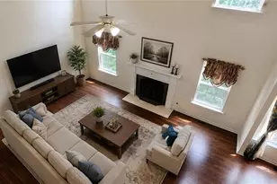 3811 Roxfield Dr, Buford, GA 30518 - Photo 4
