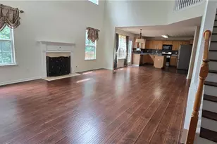 3811 Roxfield Dr, Buford, GA 30518 - Photo 2