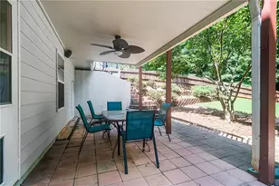 3725 Roxwood Park Dr, Buford, GA 30518 - Photo 40